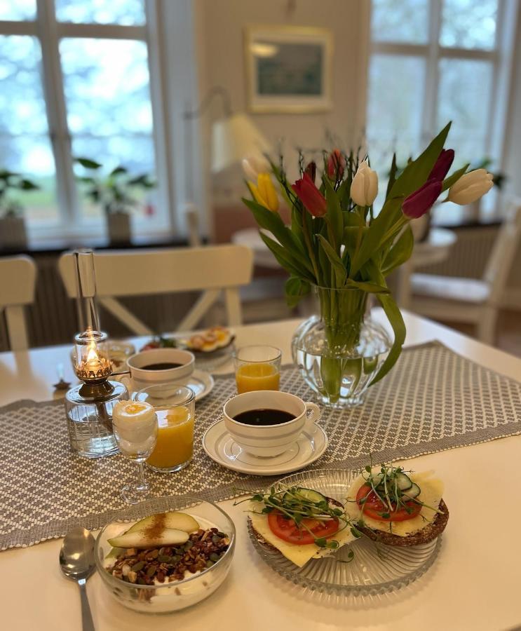 Aespoegarden Bed & Breakfast Klagstorp Ngoại thất bức ảnh